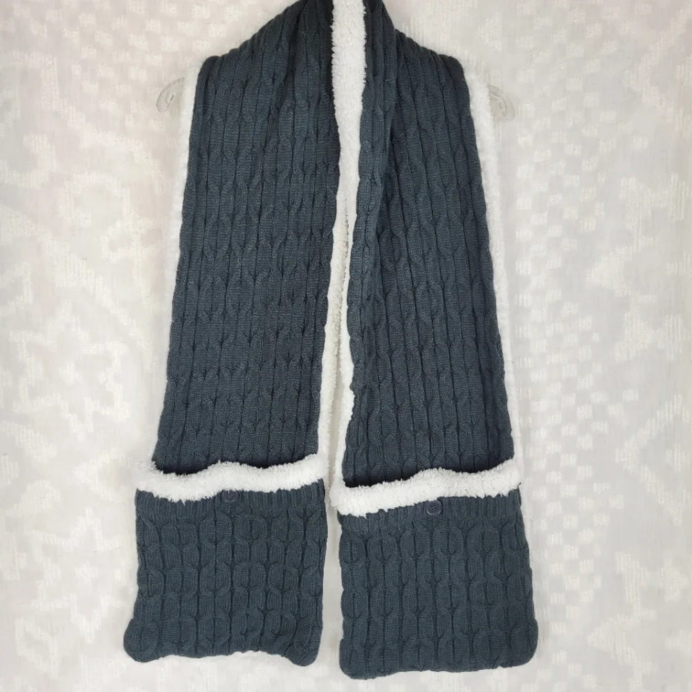 Gray Cable Knit Scarf Pocket Combo Lined Sherpa Style Faux Fur Cozy Fisherman